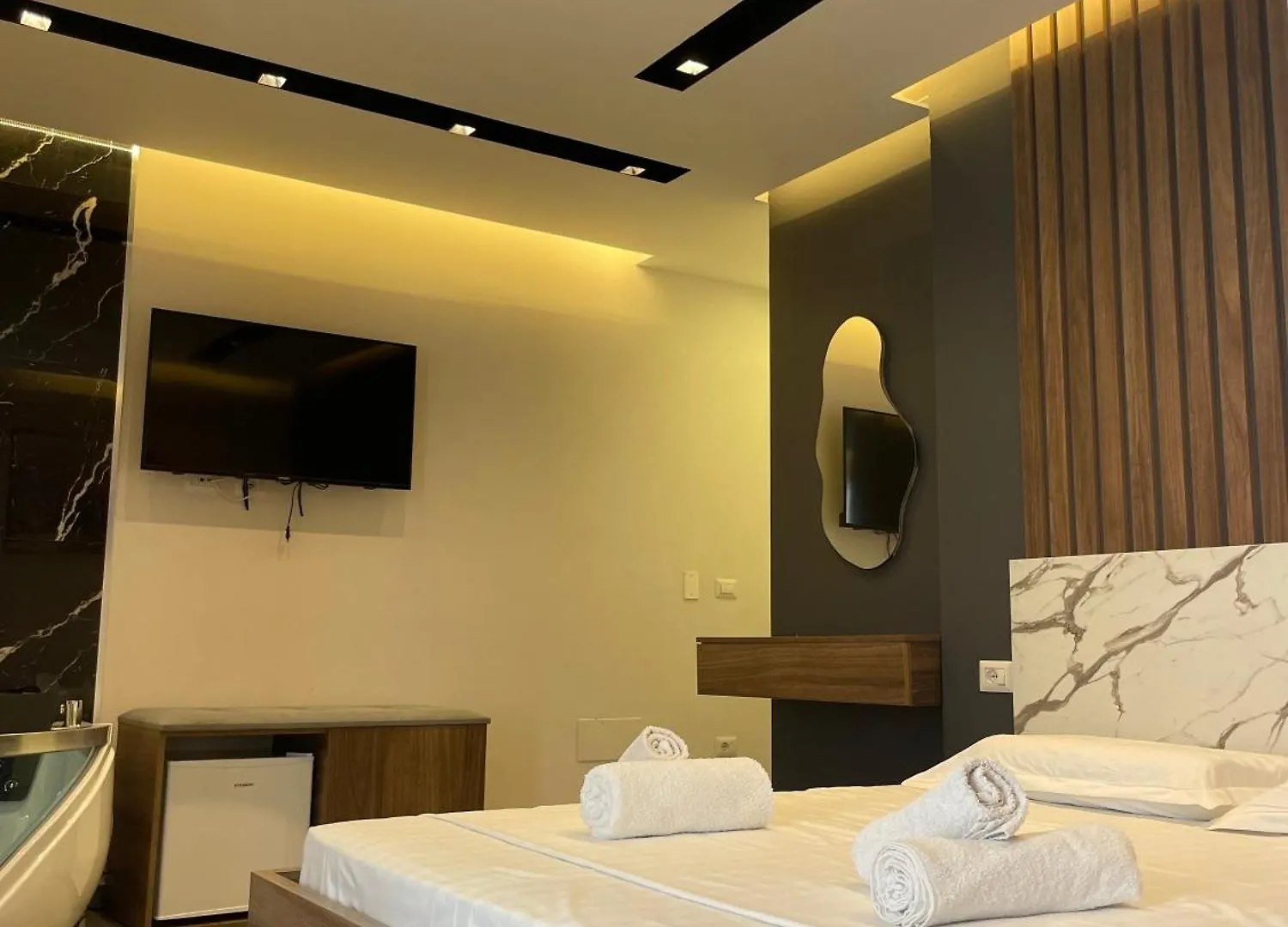 Hotel Qetesia-Te Indriti Velipojë