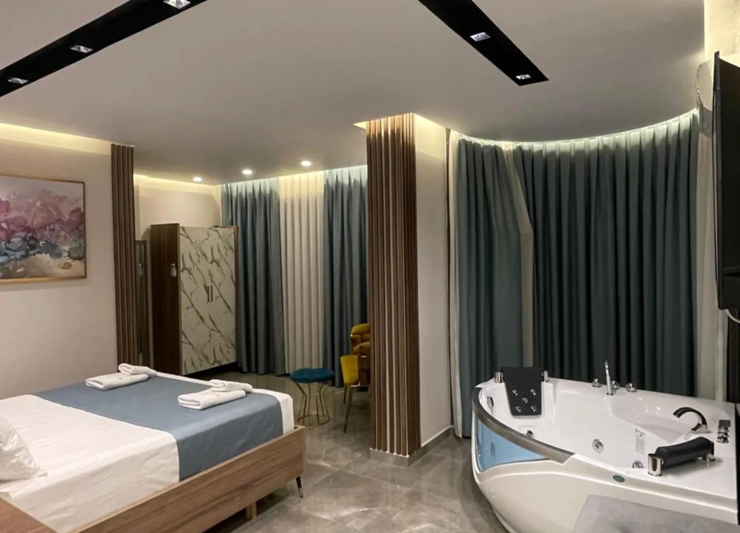 Hotel Qetesia-Te Indriti Velipojë 3*,  Albania