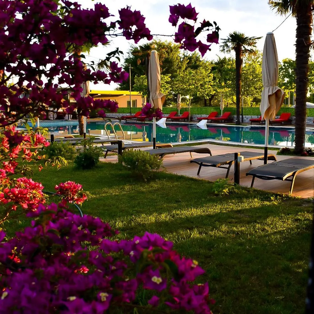 Hotel Qetesia-Te Indriti Velipojë
