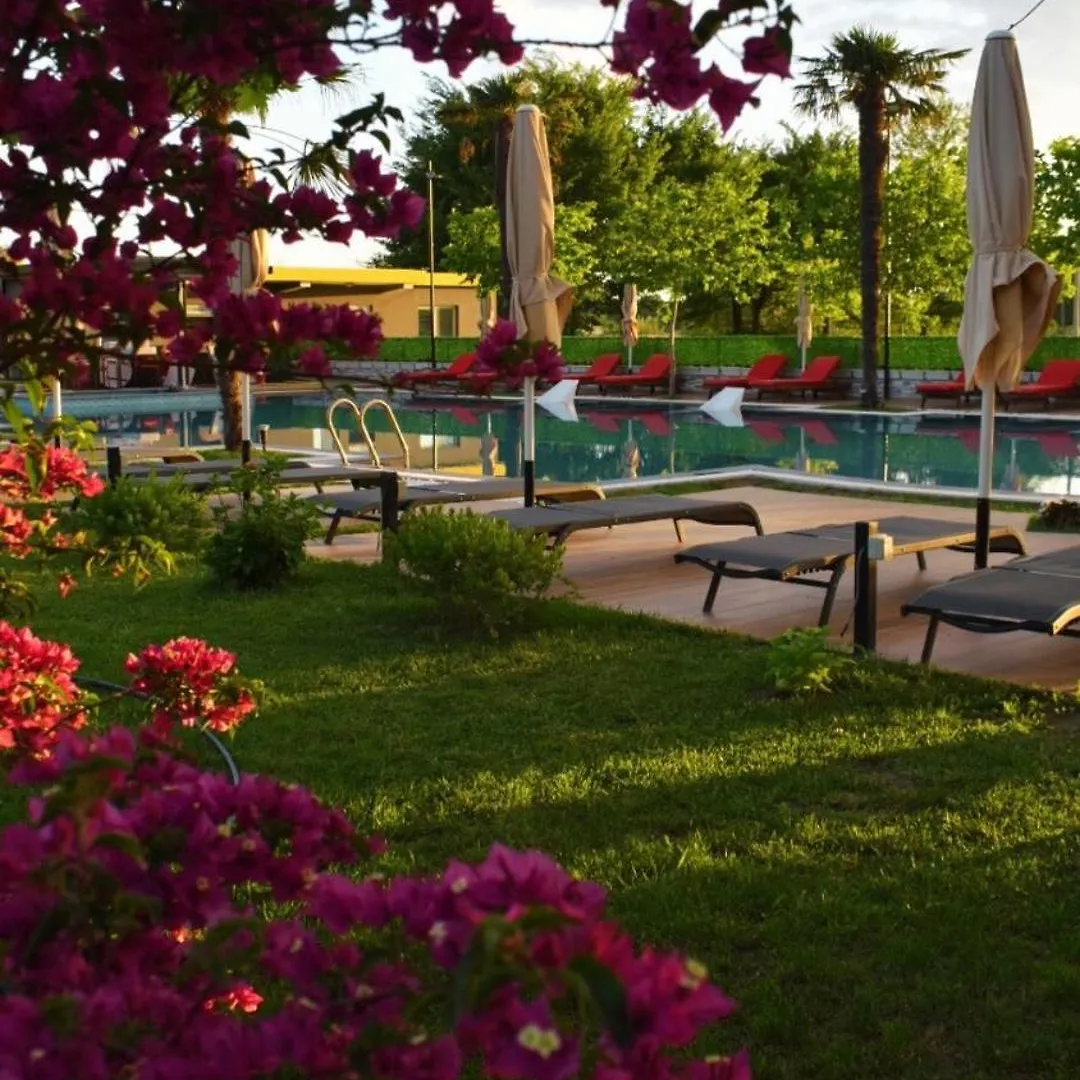 Hotel Qetesia-Te Indriti Velipojë